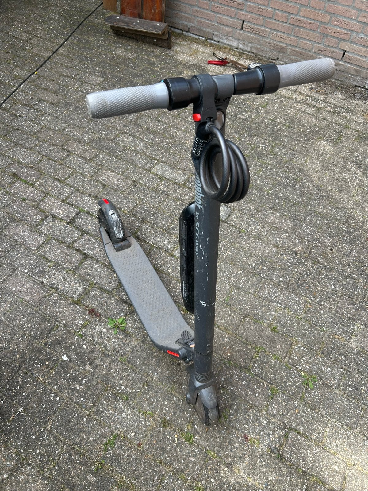 Ninebot Segway E-step - Batterij zit soms los, Fietsen en Brommers, Steps, Ophalen of Verzenden, Gebruikt, Elektrische step (E-scooter)