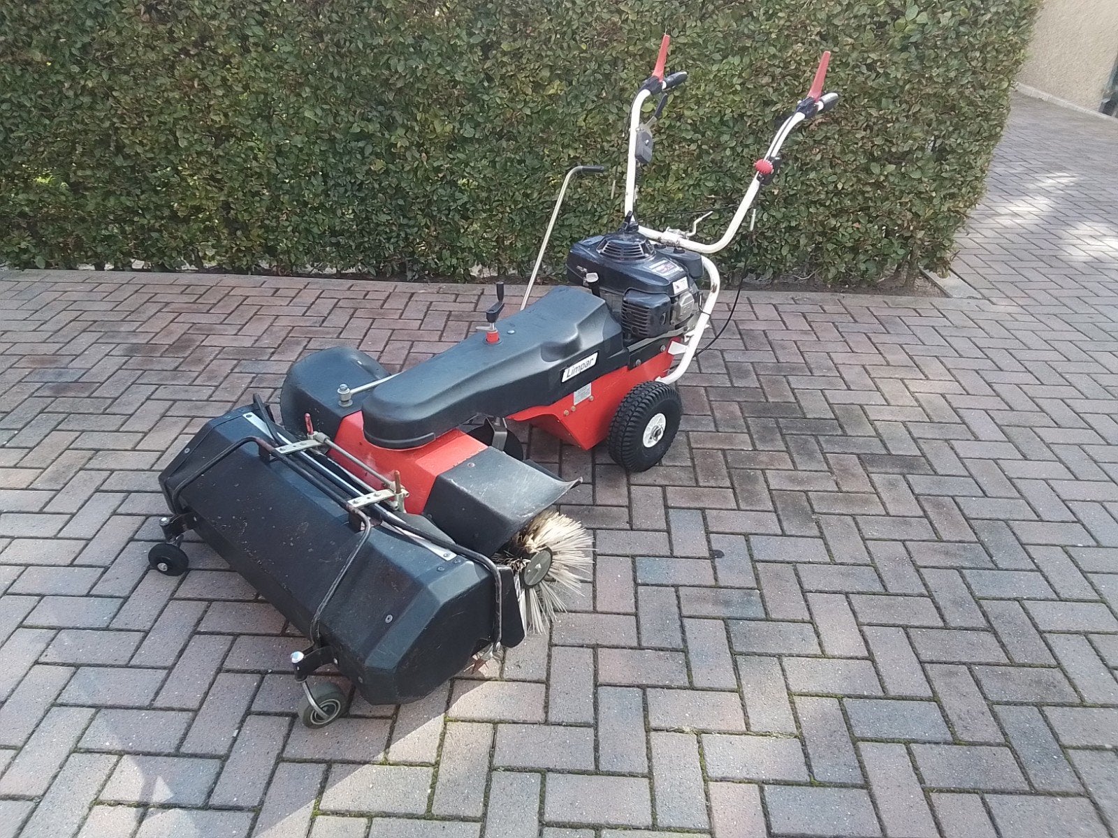 Limpar 102 veegmachine met opvangbak, Ophalen of Verzenden, Gebruikt