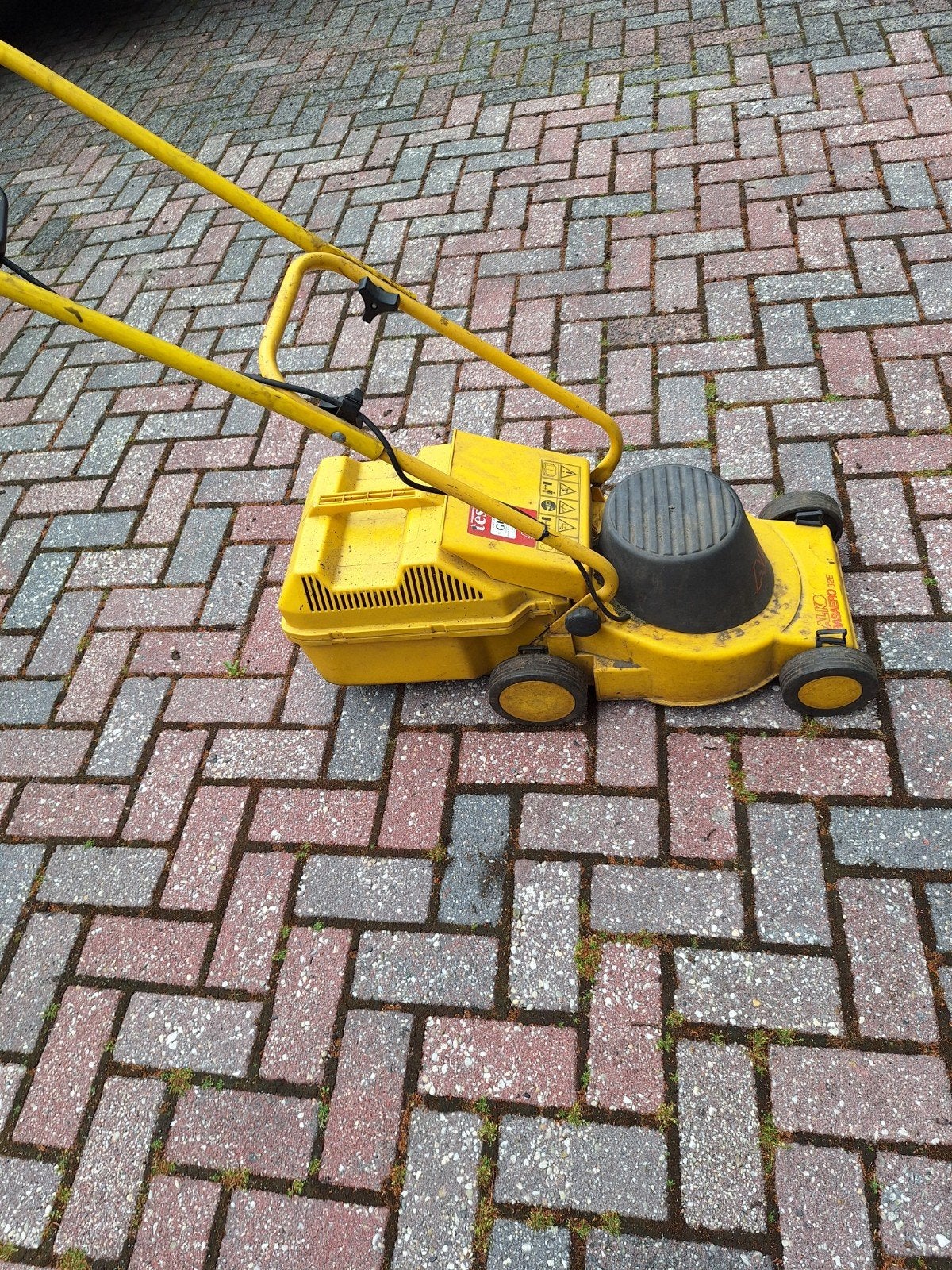 Electrische grasmaaier, Tuin en Terras, Grasmaaiers, Ophalen, Alko, Gebruikt, Elektrische grasmaaier