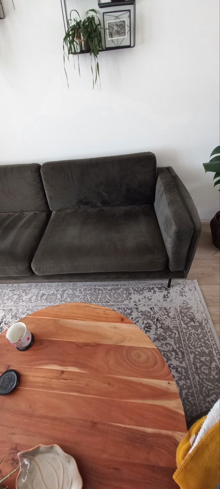 Comfortabele driepersoonsbank in donkergroen, Ophalen, Gebruikt, Driepersoons, 75 tot 100 cm