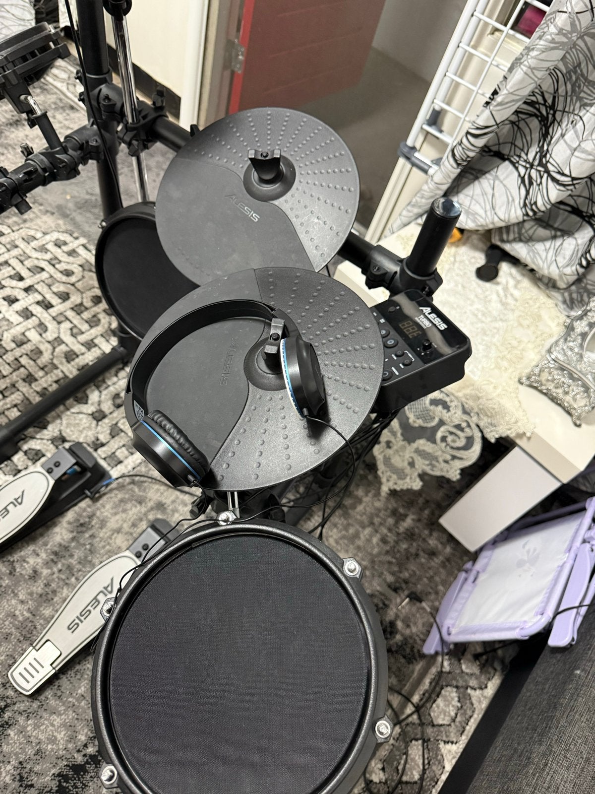 Alesis Turbo Mesh Kit - Elektronisch drumstel, Muziek en Instrumenten, Drumstellen en Slagwerk, Ophalen, Zo goed als nieuw, Overige merken