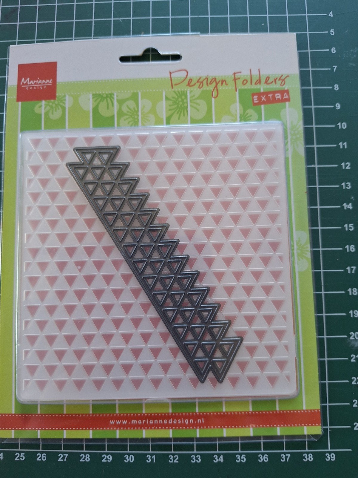Marianne Design Folders Extra DF3428 met snijmal, Ophalen of Verzenden