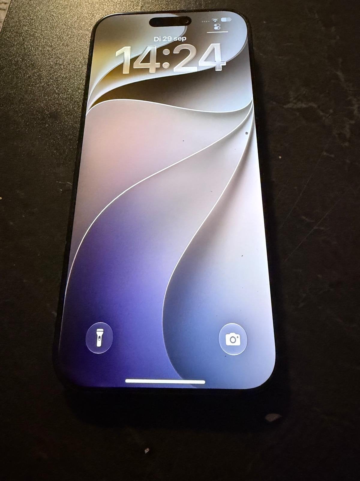 Foto 2 van iPhone 16 Pro Max 512GB - Zo goed als nieuw