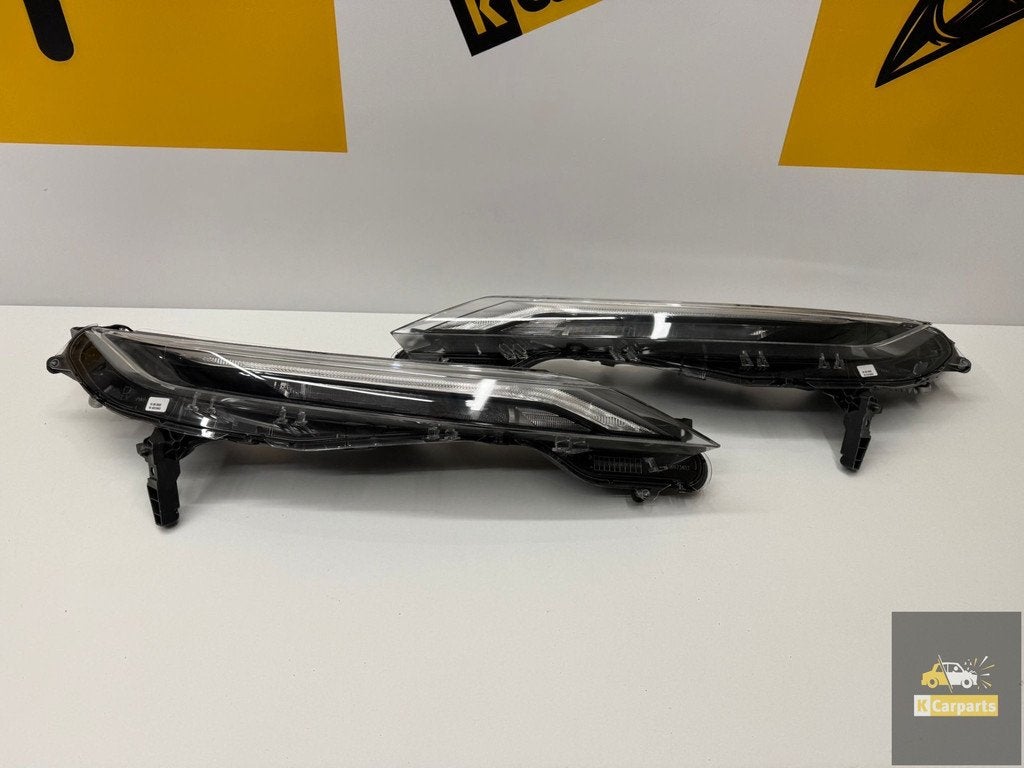 Nissan Juke J16 koplamp Led Rechts-Links set Koplamp 9017097, Auto-onderdelen, Verlichting, Nissan Motor Co., Ltd., Takashima 1-chome 1-1
220-8686  Yokohama
