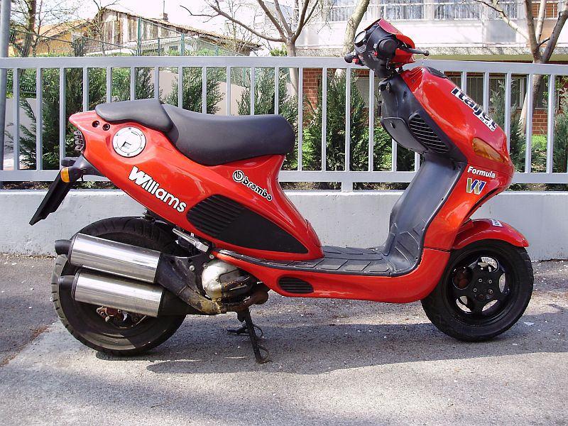 GEZOCHT, italjet twin, sp98, etc. Loop/sloop/opknappers. Etc, Fietsen en Brommers, Scooters | Overige merken, Ophalen, Zo goed als nieuw