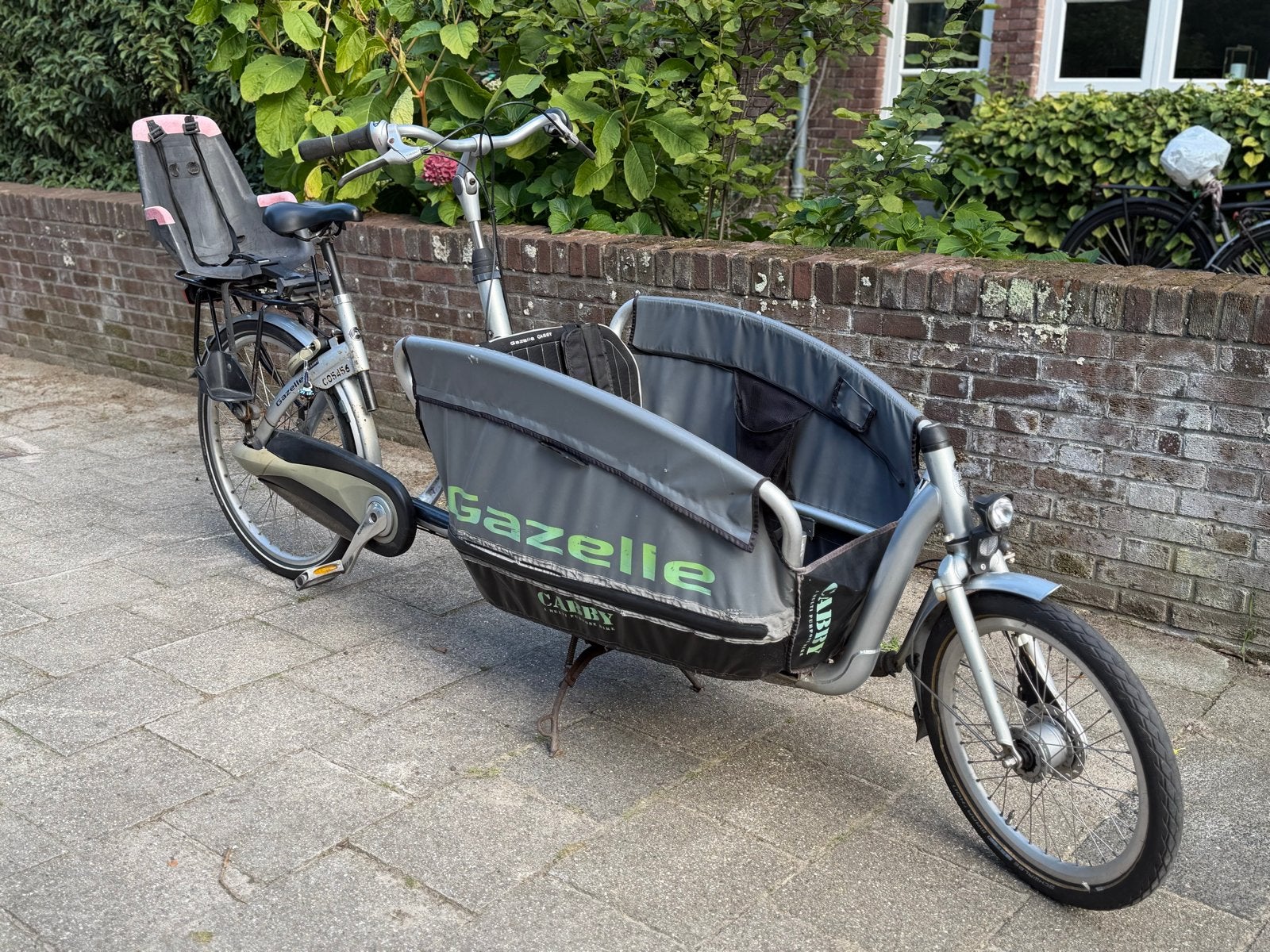 Gazelle Cabby bakfiets met kinderzitje, Gebruikt, Ophalen of Verzenden, 2 kinderen, Schijfrem
