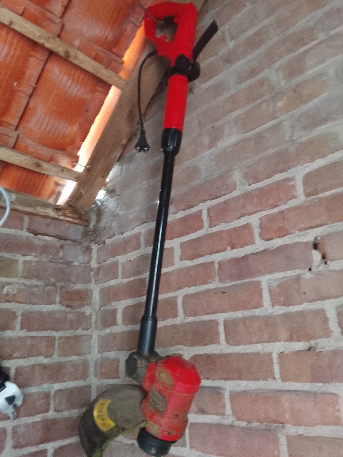 kanten maaier, Ophalen, Gebruikt, Elektrisch