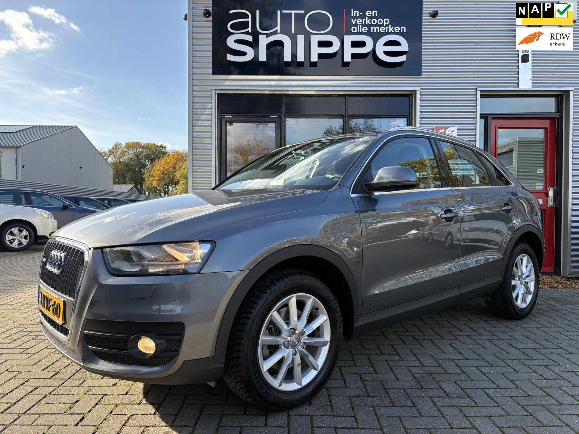 Audi Q3 2.0 TFSI quattro -AUTOMAAT-TREKHAAK-2000 KG TREKGEWI, Auto's, Euro 5, Stof, Gebruikt, Zwart