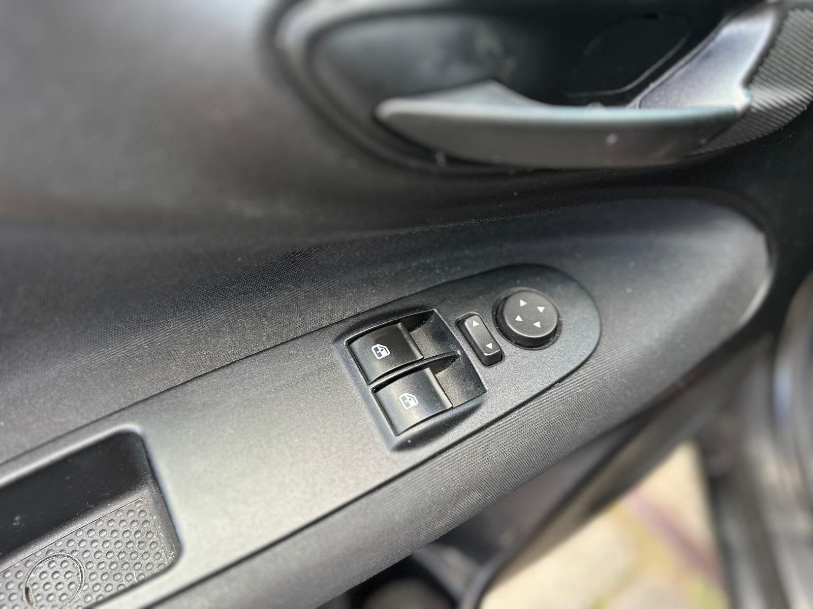Fiat Punto Evo 1.3 M-Jet Mylife | Airco | Cruise Control | E, Voorwielaandrijving, Euro 5, Stof, Zwart