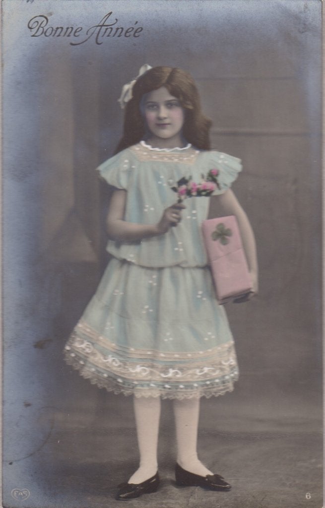 Meisje lang haar en Glitters. Leuke oude AK., Ophalen of Verzenden, Voor 1920, Gelopen, Kinderen