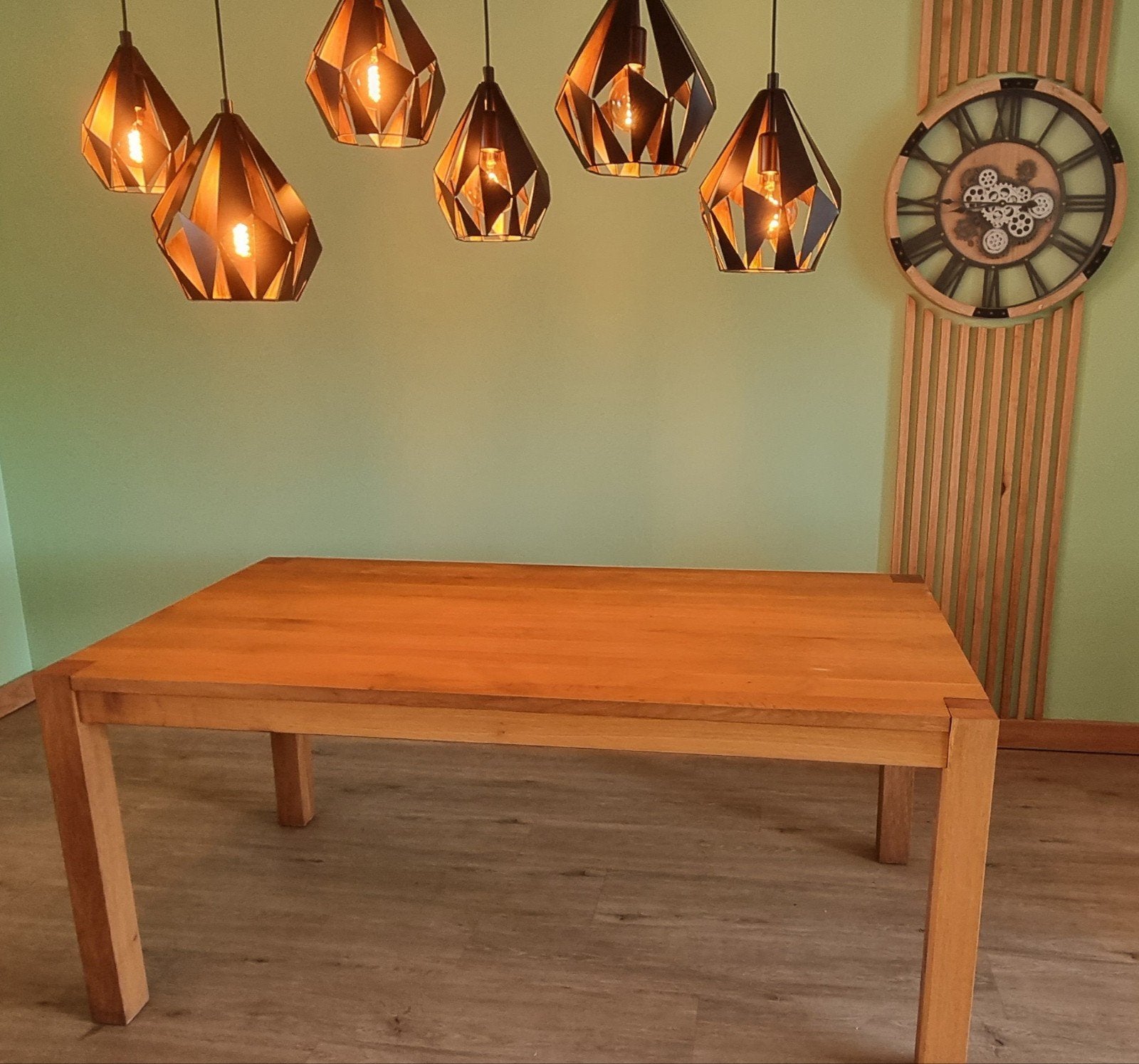 Massief eiken eettafel - Robuust en Tijdloos Design, Huis en Inrichting, Tafels | Eettafels, Eikenhout, Zo goed als nieuw, Vijf personen of meer