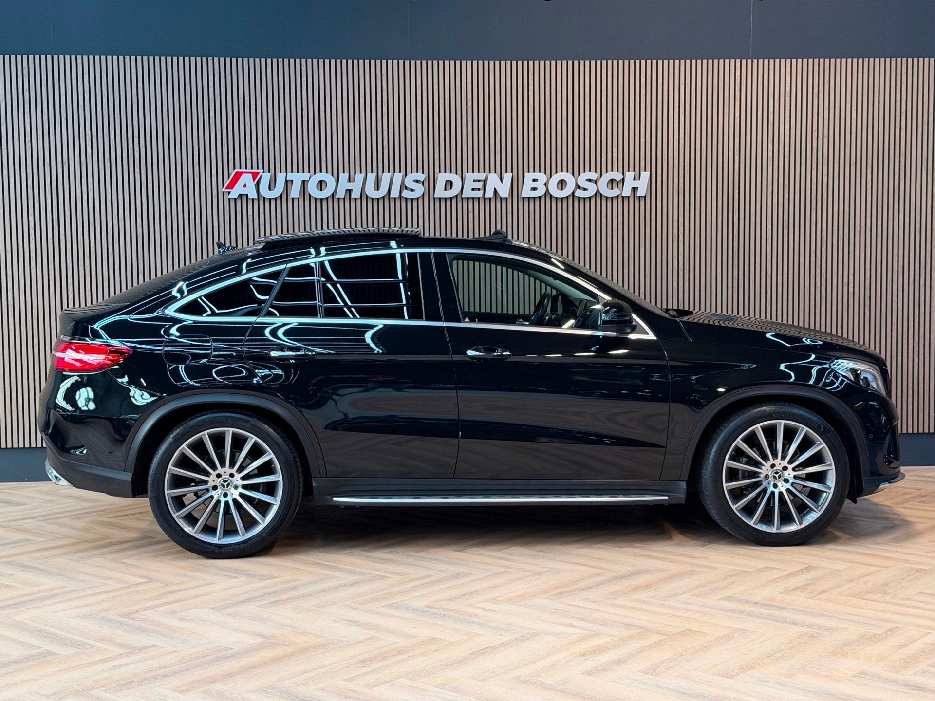 Mercedes-Benz GLE-klasse Coupé 350 d 4MATIC AMG - Pano, Auto's, Dealer onderhouden, 2175 kg, Gebruikt, 259 pk