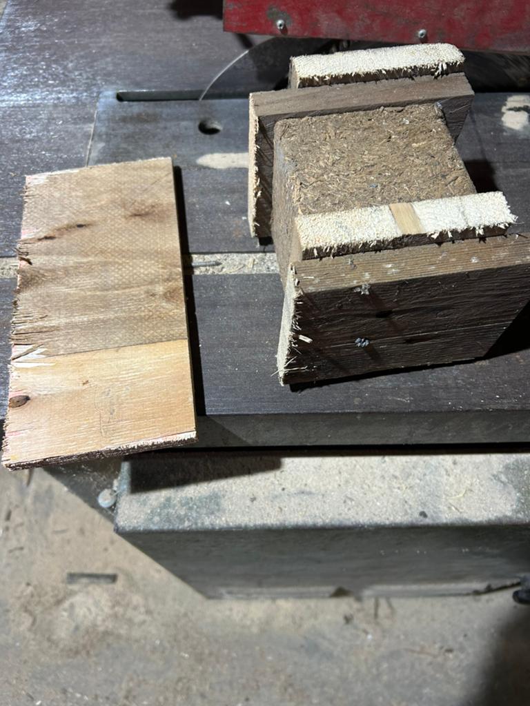 Gratis kachel hout, Minder dan 3 m³, Ophalen of Verzenden