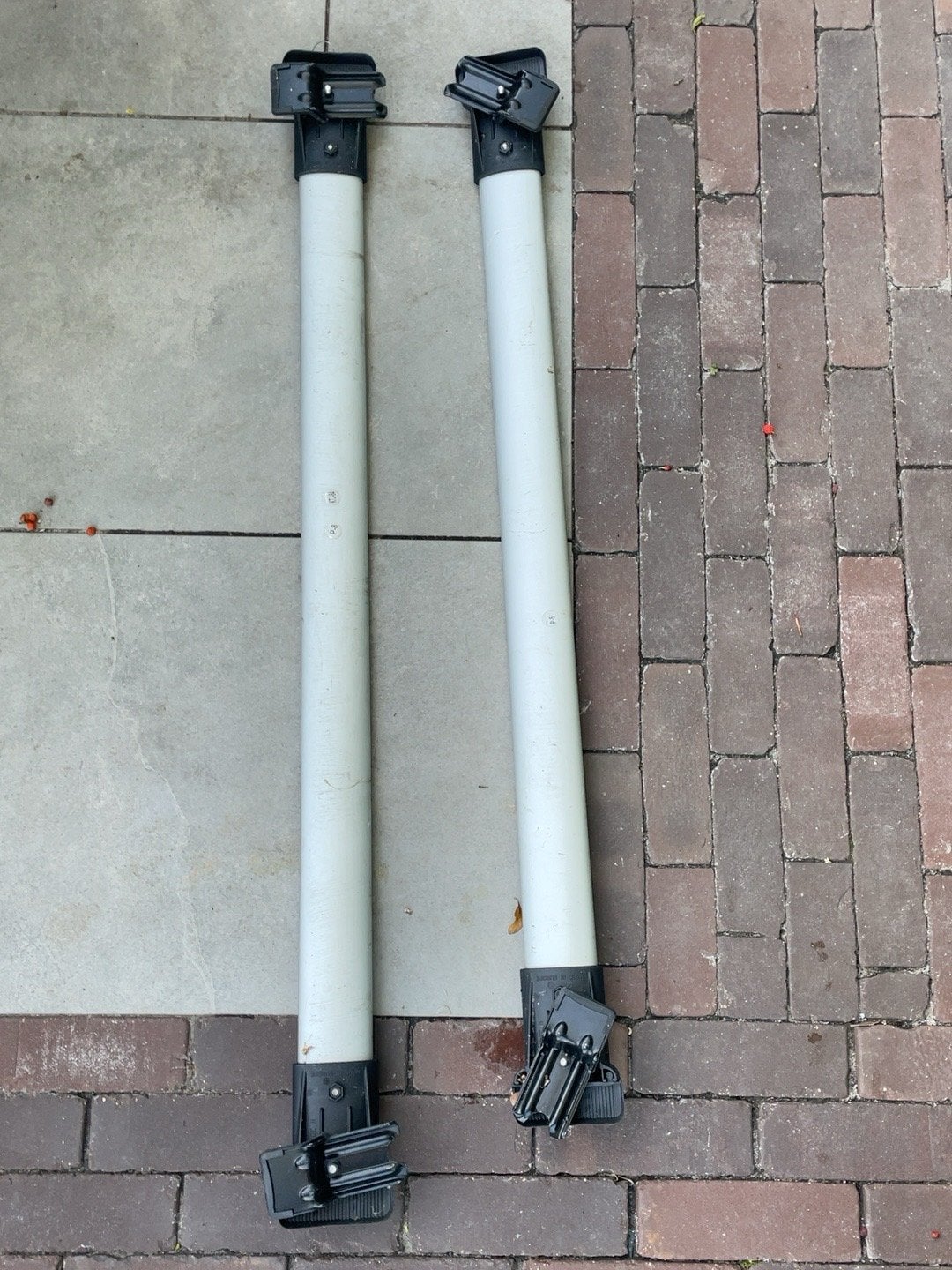 Dakdragers Aguri voor Volkswagen Tiguan (incl. sleutel), Ophalen, Gebruikt