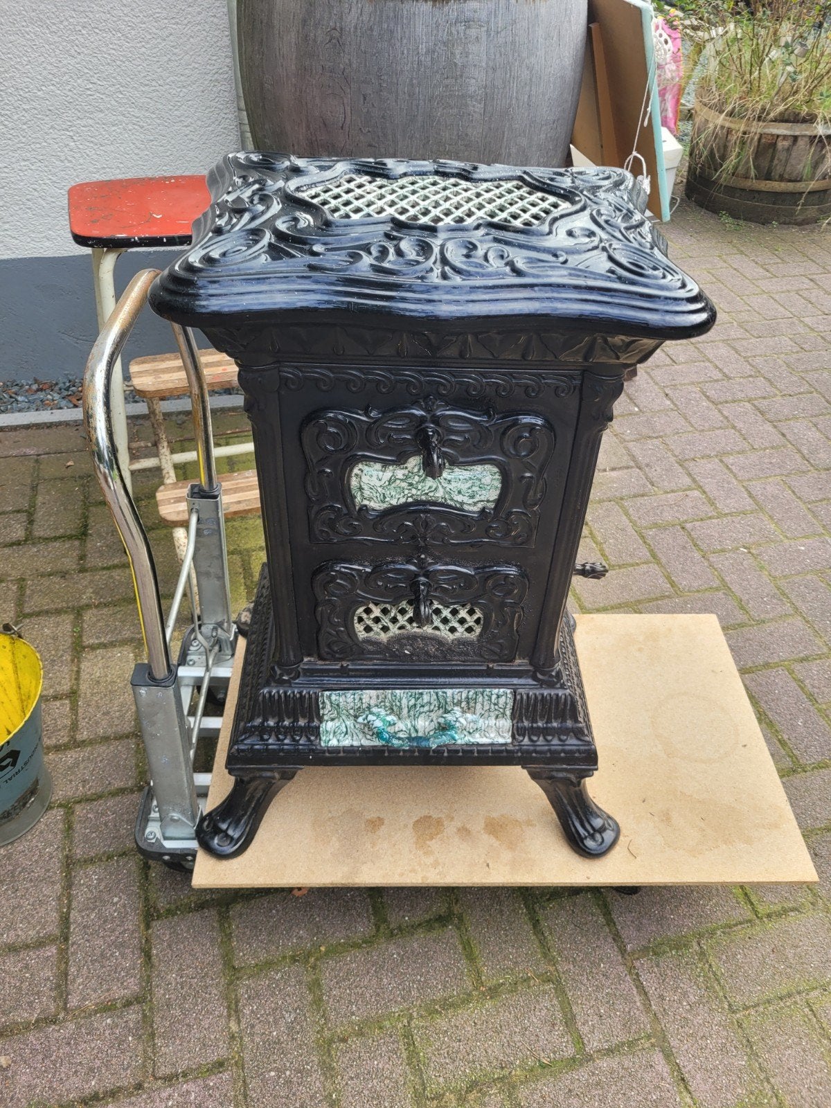 Antieke gietijzeren kachel - Decoratief en functioneel, Ophalen, Gebruikt, Houtkachel, Vrijstaand