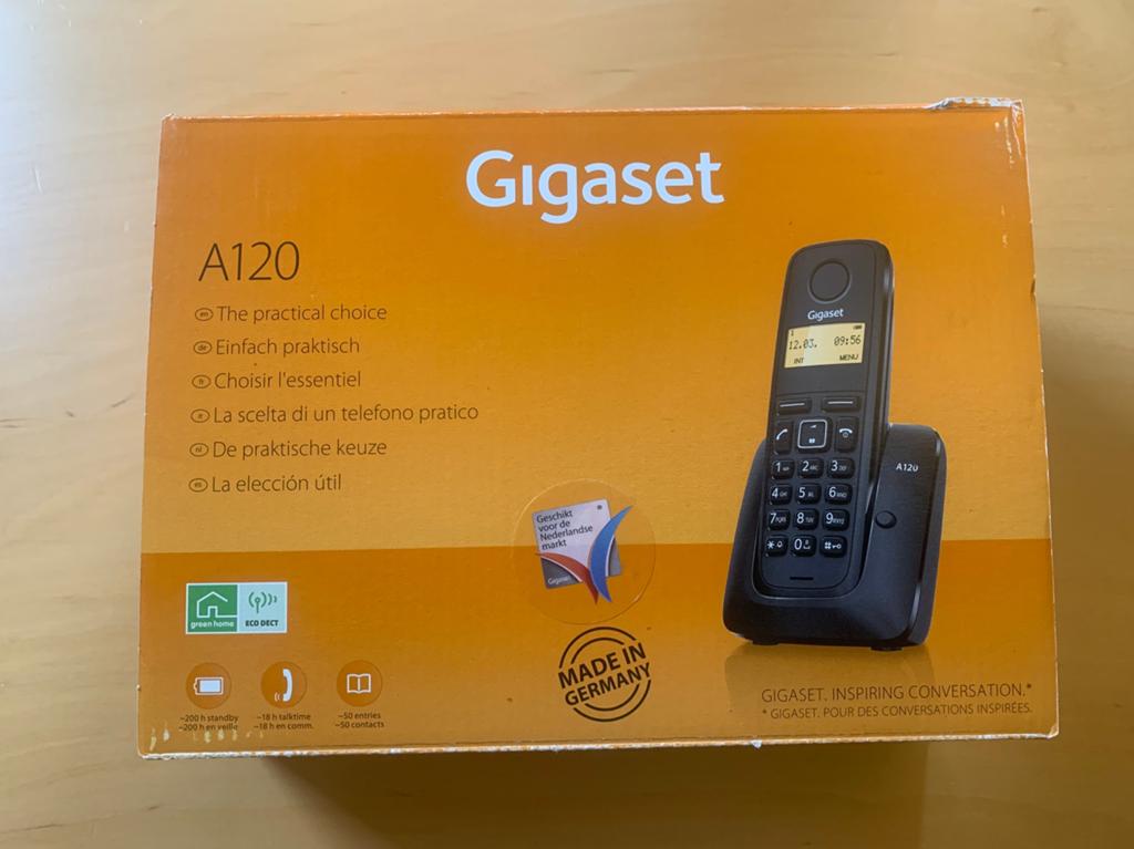 Nieuwe Gigaset A120 DECT telefoon met 3 gebruikte handsets, Ophalen, Zo goed als nieuw, 3 handsets