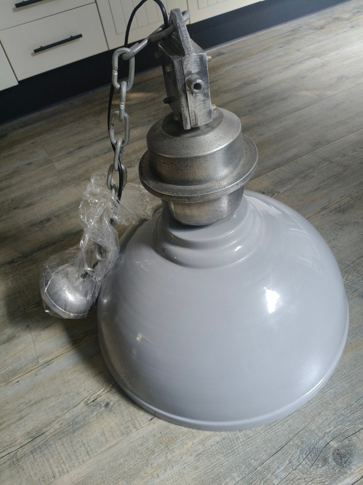 Hanglamp industrieel, Ophalen