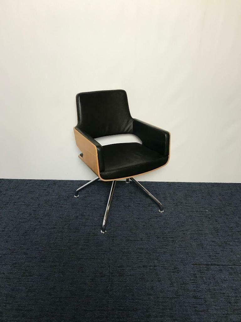 74 x Design vergaderstoel Thonet S843 - zwart leder, Huis en Inrichting, Stoelen, Ophalen, Gebruikt, Zwart, Vijf, Zes of meer stoelen