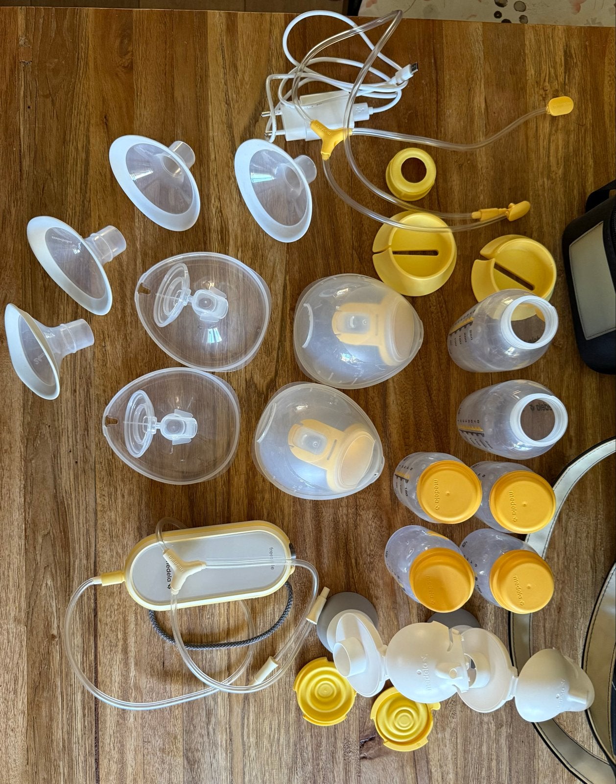 Medela Freestyle kolfset met accessoires en tas, Ophalen, Gebruikt