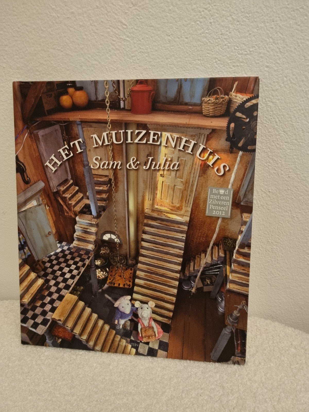 Het Boek Het MuizenHuis van Sam en Julia., Gelezen, 5 of 6 jaar, Fictie algemeen, Jongen of Meisje