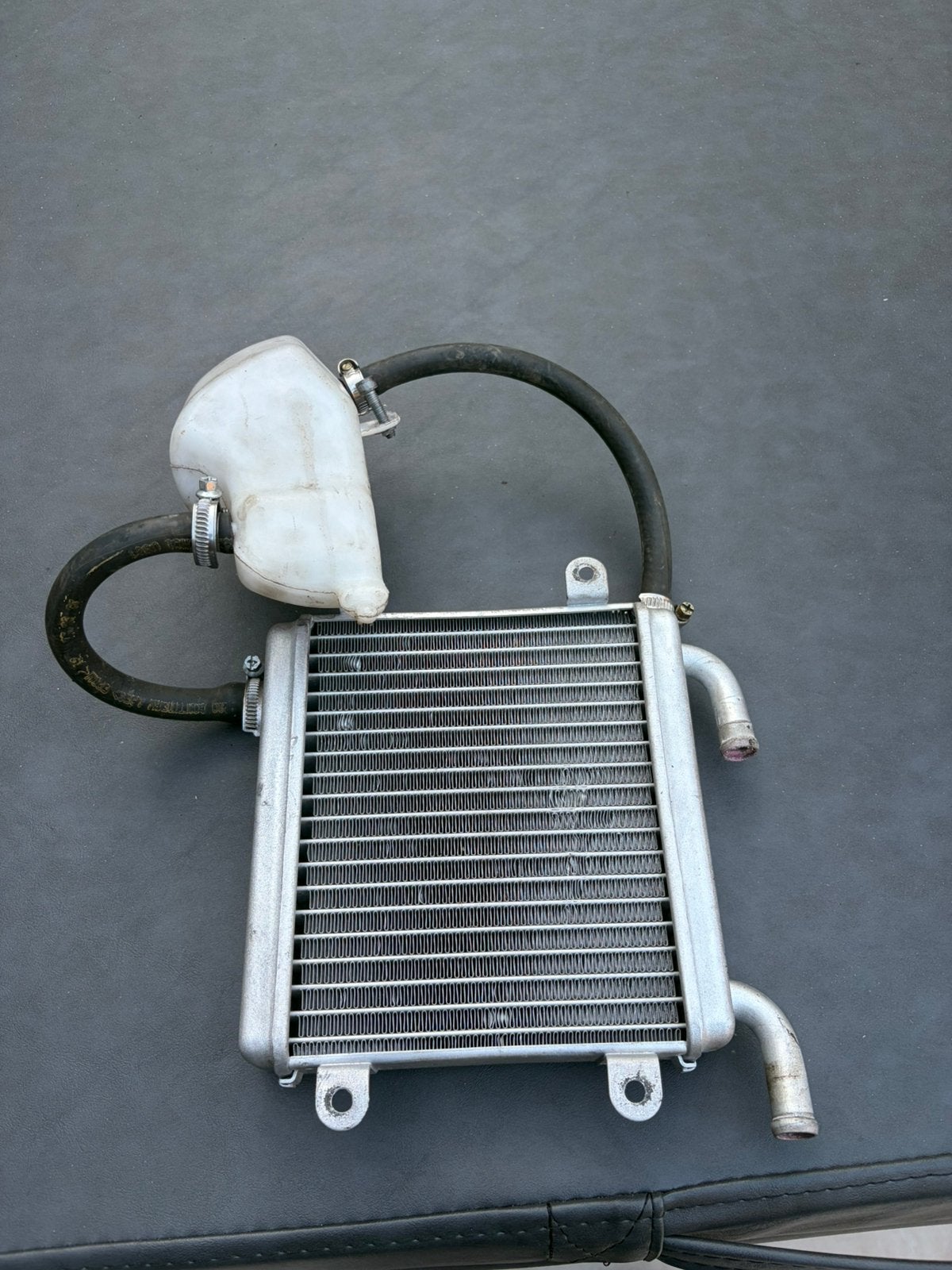 Aerox radiator met zip koeltankje, Ophalen, Zo goed als nieuw, Overige typen, Piaggio