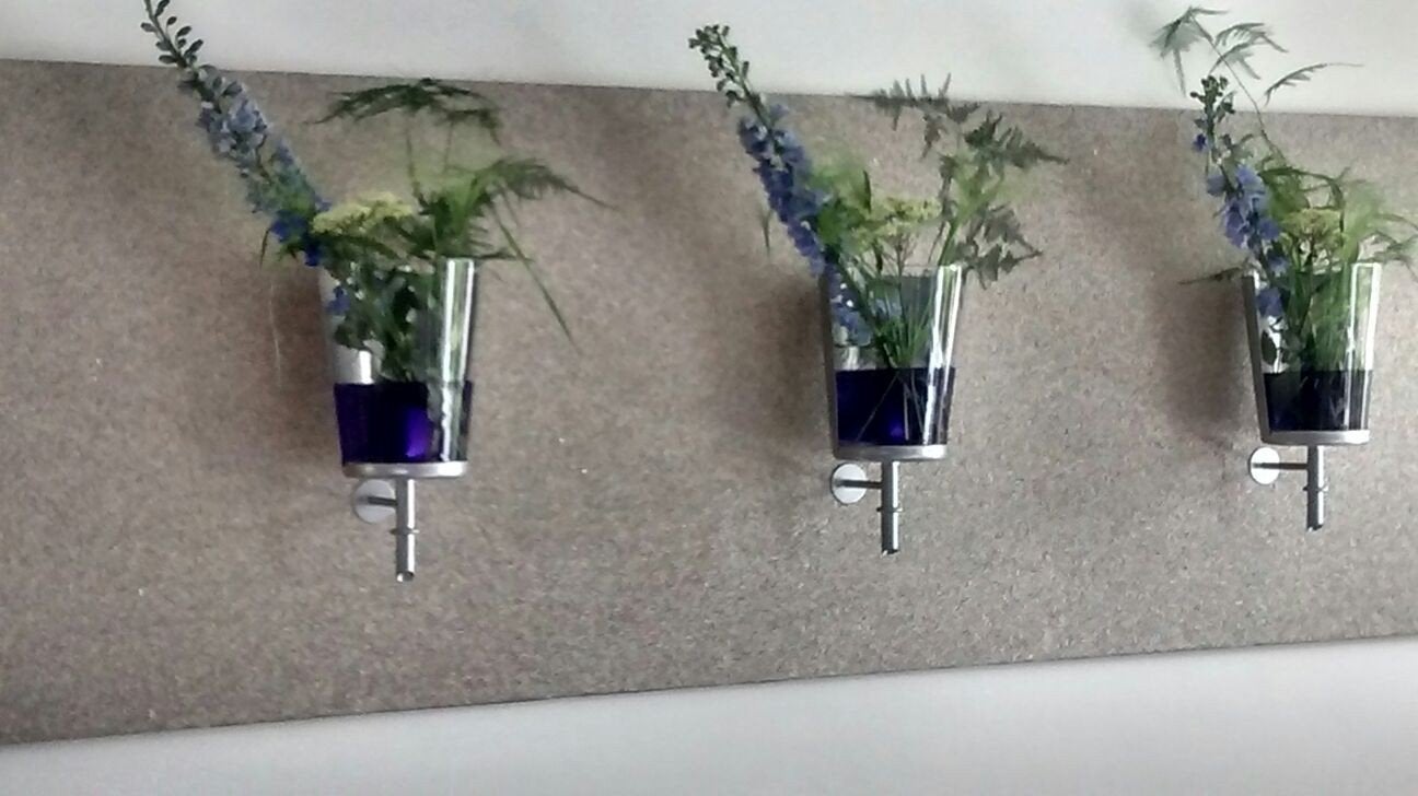 mooie vazen voor aan een muur. ,,PER DRIE,,, Huis en Inrichting, Ophalen, Gebruikt, Glas