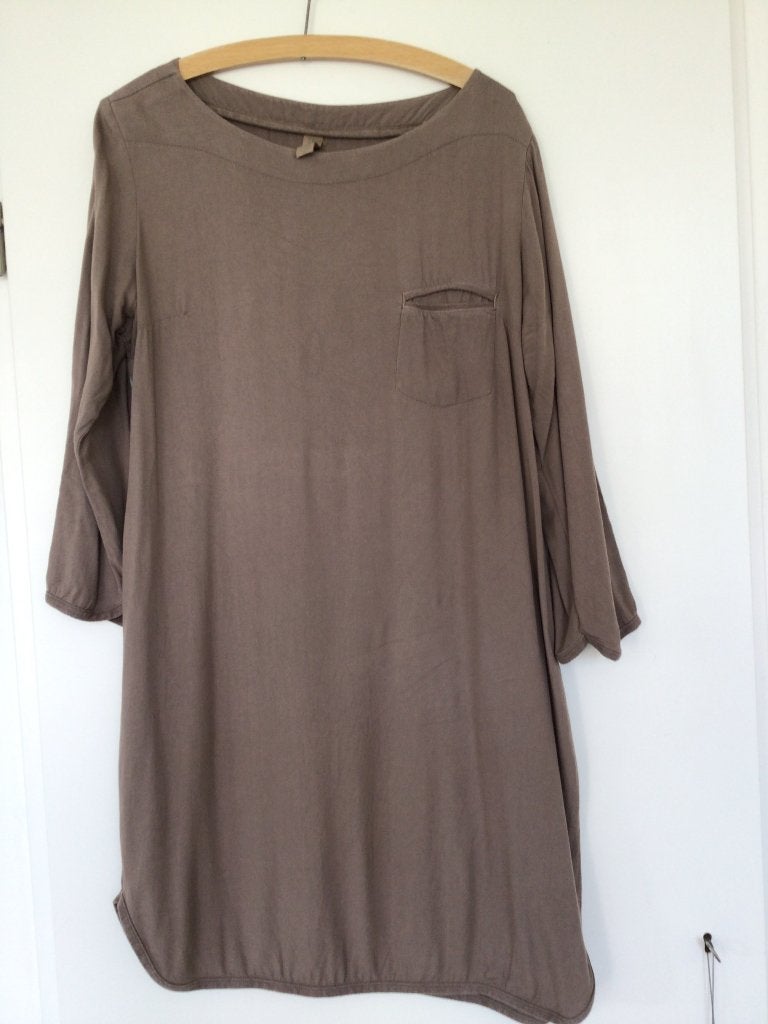 By Bar Jurk Taupe bruin XL, Bruin, Maat 46/48 (XL) of groter, Ophalen of Verzenden, Knielengte