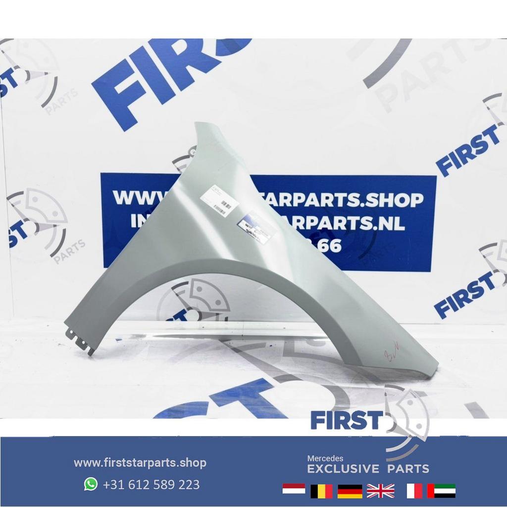 W118 CLA ZIJSCHERM RECHTS Mercedes A1188810400 2018-2025 ORI, Gebruikt, -, Rechts, Ophalen of Verzenden