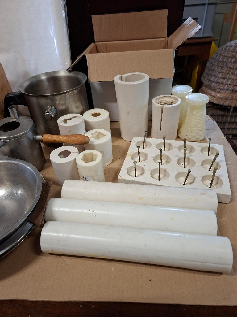 25 kg. Bijenwas, bijenwas kaarsen maken, bijenwasdoek, Ophalen, Gebruikt, Overige materialen, Minder dan 25 cm