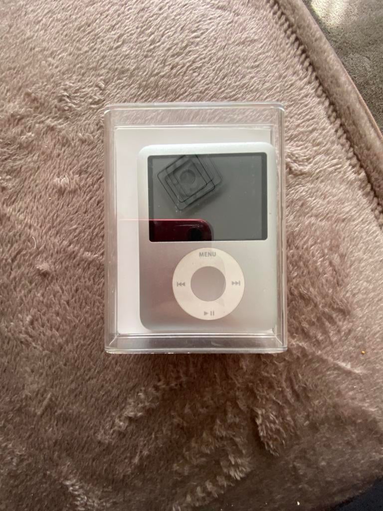 Apple iPod Classic 4GB - Zilver, Audio, Tv en Foto, Mp3-spelers | Apple iPod, Gebruikt, Classic, 2 tot 10 GB, Zilver, Ophalen of Verzenden