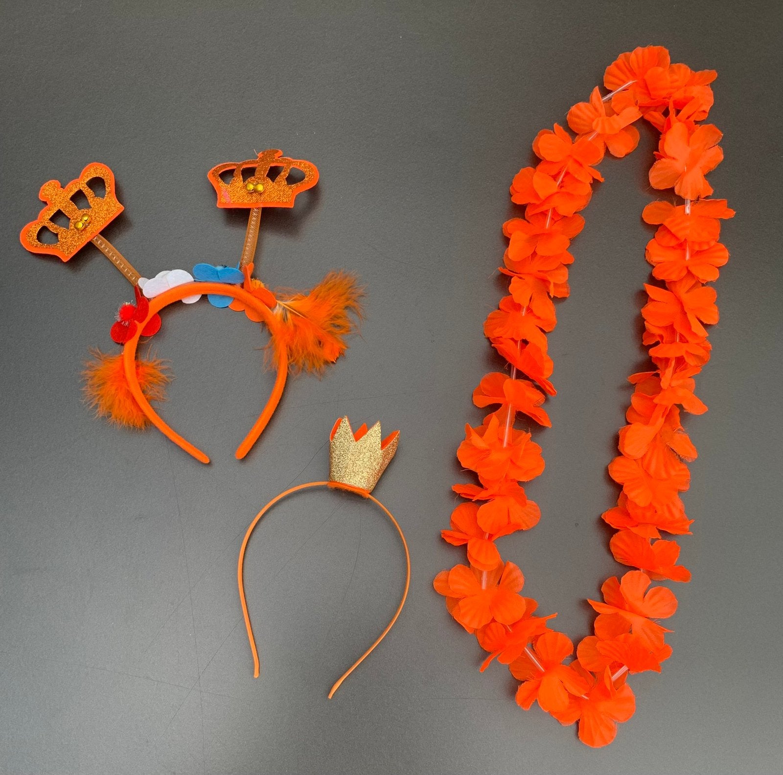 TE KOOP: oranje accessoires - leuk voor Koningsdag! ZGAN, Ophalen of Verzenden, Zo goed als nieuw, Jongen of Meisje