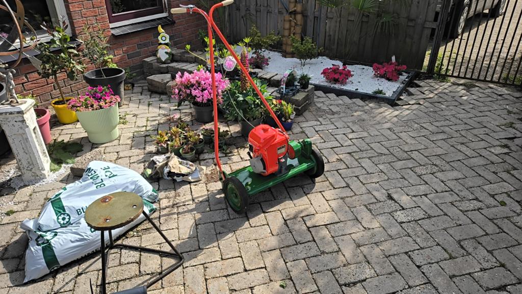 Opzoek naar onsteking Suffolk kooi maaier, Ophalen