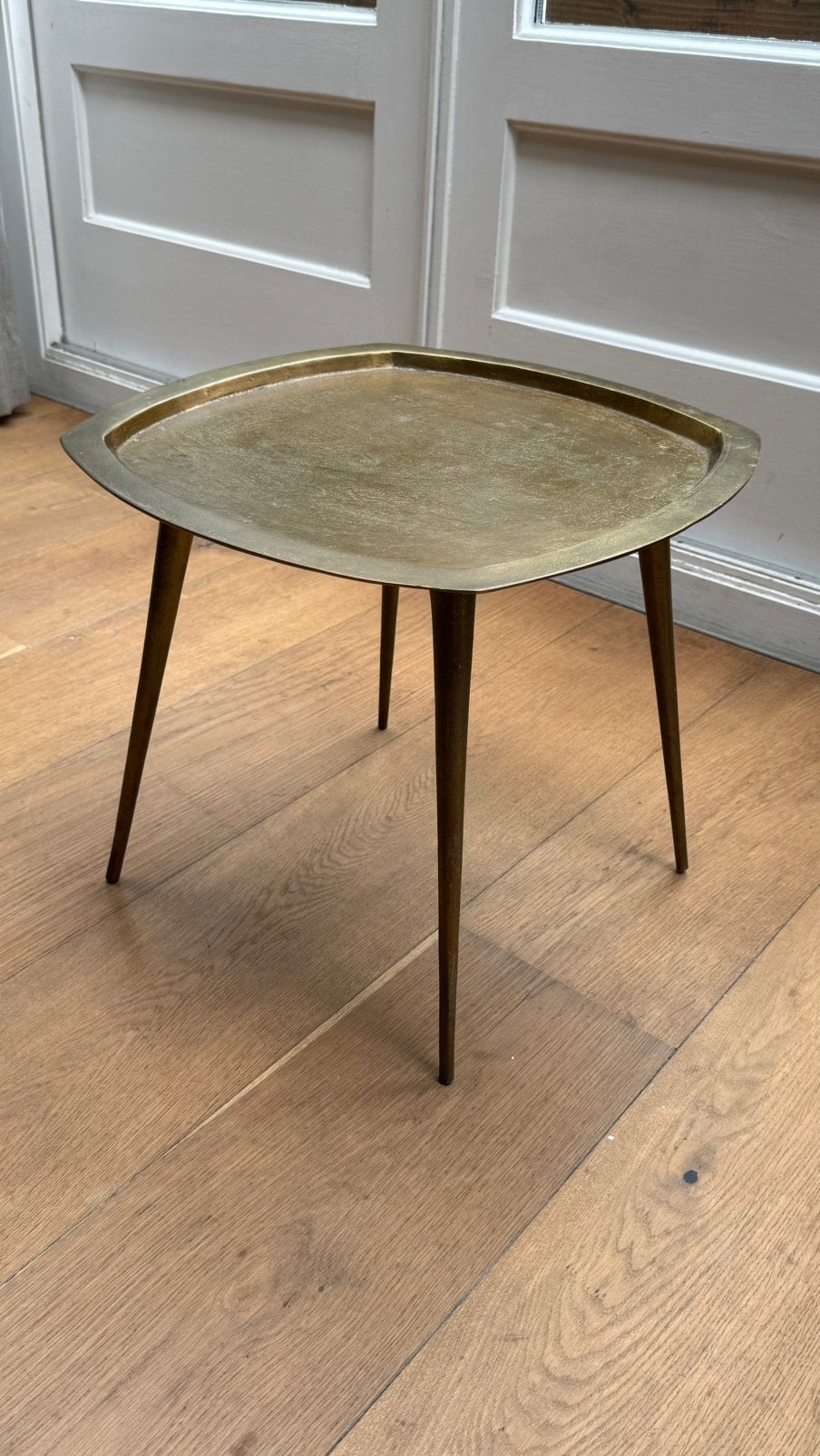 Dutchbone bijzettafel | Ø 45 cm, Ophalen, Minder dan 45 cm, Minder dan 55 cm, Metaal of Aluminium