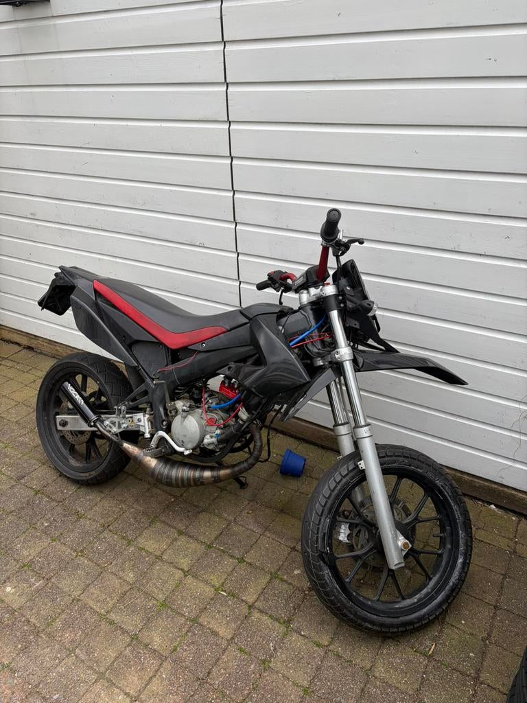Derbi Senda DRD 2011 75cc, Ophalen, 6 versnellingen, Gebruikt, Maximaal 45 km/u