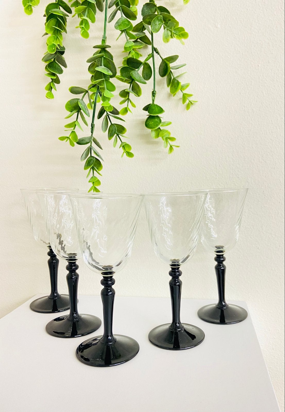 Set van 5 Luminarc swirl wijnglazen met zwarte voet, Ophalen of Verzenden