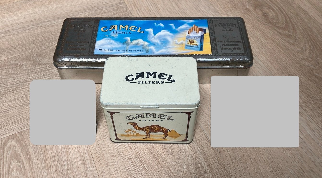 2 Camel sigarettenblikjes, Verzamelen, Rookartikelen, Aanstekers en Luciferdoosjes, Ophalen of Verzenden, Gebruikt, Tabaksdoos of Verpakking