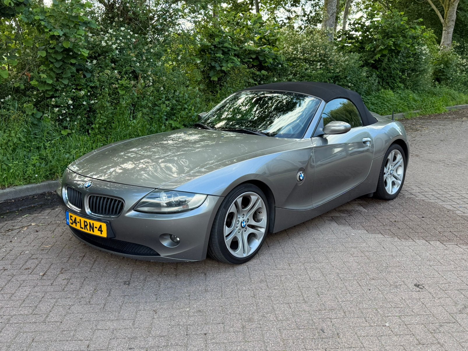 BMW Z4 2.5 I Roadster AUT 2004 Grijs, Automaat, Achterwielaandrijving, Zwart, Cabriolet