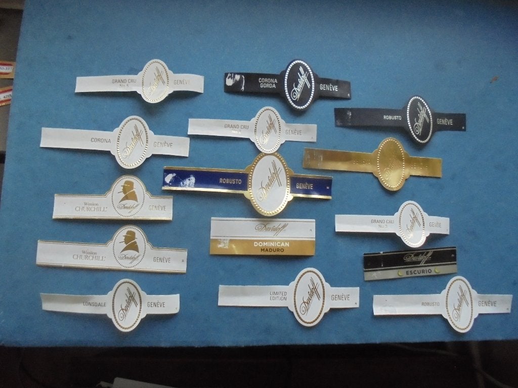 15 Sigarenbanden Davidoff uit NICARAGUA, Verzamelen, Rookartikelen, Aanstekers en Luciferdoosjes, Ophalen of Verzenden, Zo goed als nieuw