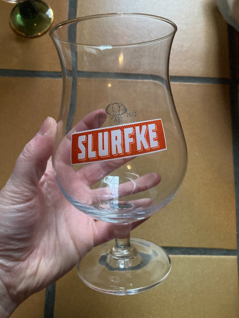 Slurfke bierglas, Verzamelen, Glas en Borrelglaasjes, Zo goed als nieuw, Bierglas, Ophalen of Verzenden