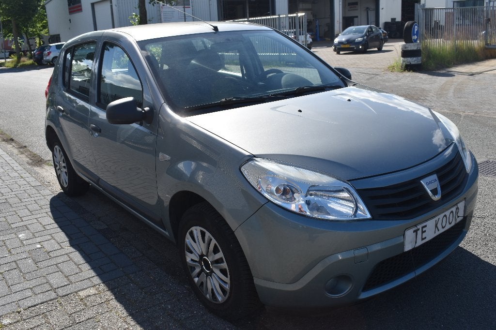 Dacia Sandero 1.2 16V 55KW 2009 Blauw  NIEUWE APK, Auto's, Dacia, Voorwielaandrijving, 74 pk, 31 €/maand, Blauw