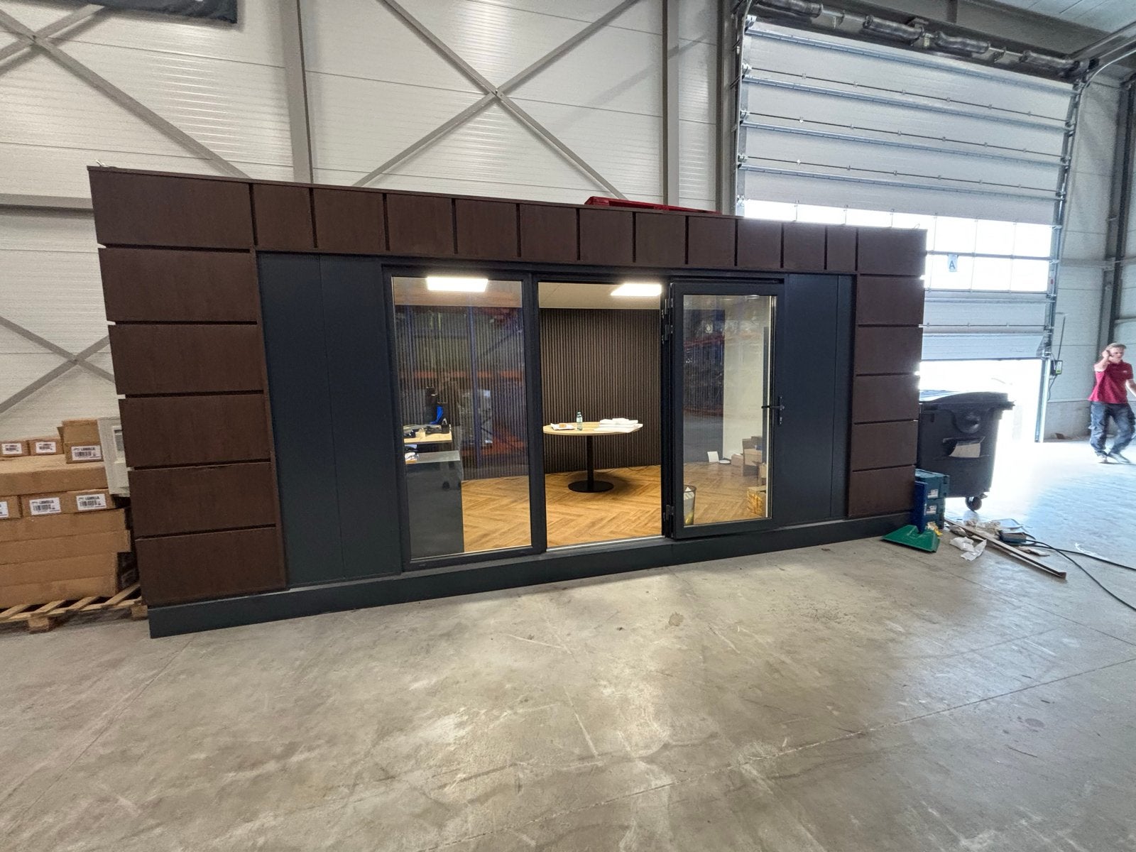 Modulaire kantoorunit met airco en inrichting 3x6, Werkplek, Ophalen, Gebruikt, Complete inventaris