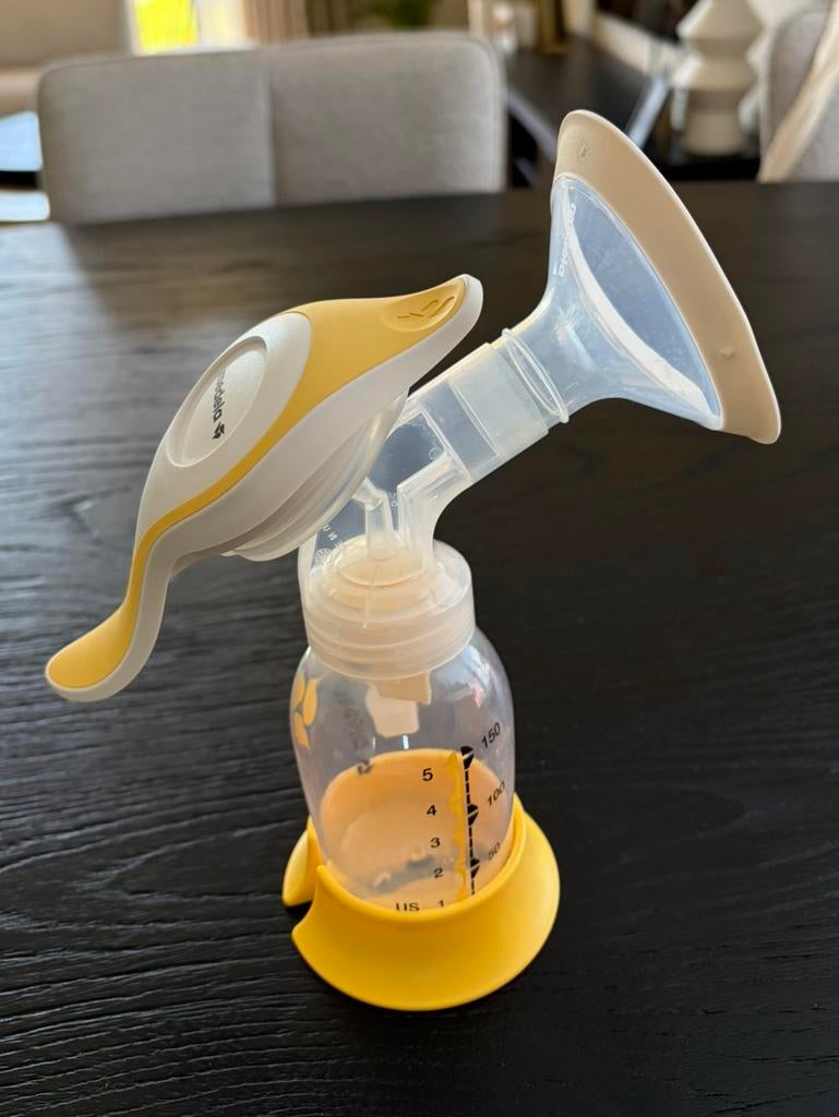 Medela handkolf Harmony, Kinderen en Baby's, Babyvoeding en Toebehoren, Ophalen of Verzenden, Zo goed als nieuw, Borstkolf