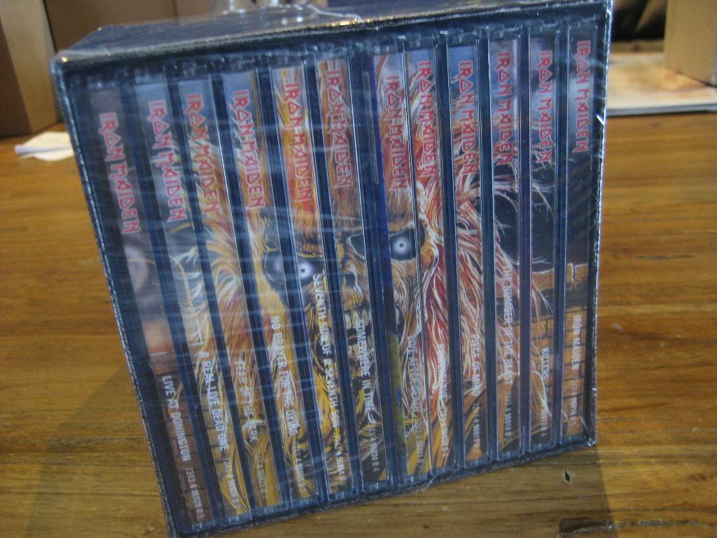 Cd-Box Iron Maiden / 15 Cd's / Nieuw & Geseald!!, Cd's en Dvd's, Verzenden, Nieuw in verpakking, Boxset