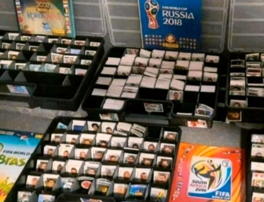 Panini Voetbal Stickers 1982,1986,1998,2002,2006 tm 2026, Ophalen of Verzenden, Zo goed als nieuw, Meerdere stickers