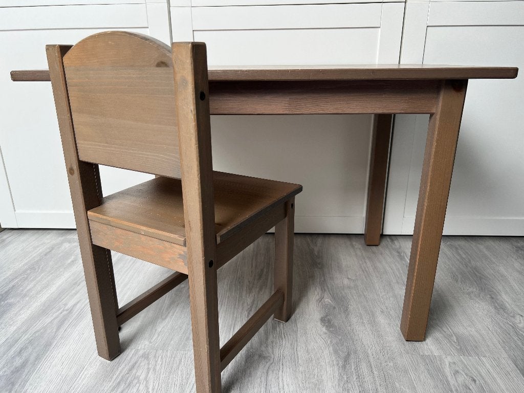 IKEA SUNDVIK kindertafel en kinderstoel grijs/bruin, Ophalen, Gebruikt, Tafel(s) en Stoel(en)