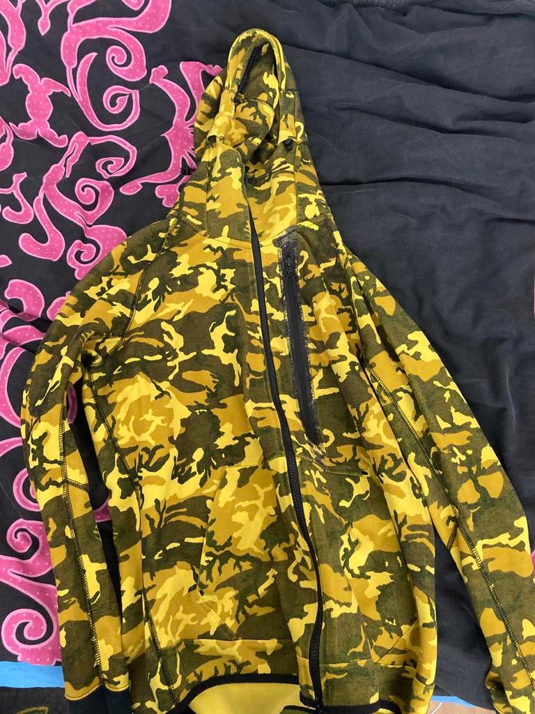 Nike Tech Fleece camo vest geel maat M, Ophalen of Verzenden, Zo goed als nieuw, Regenjas
