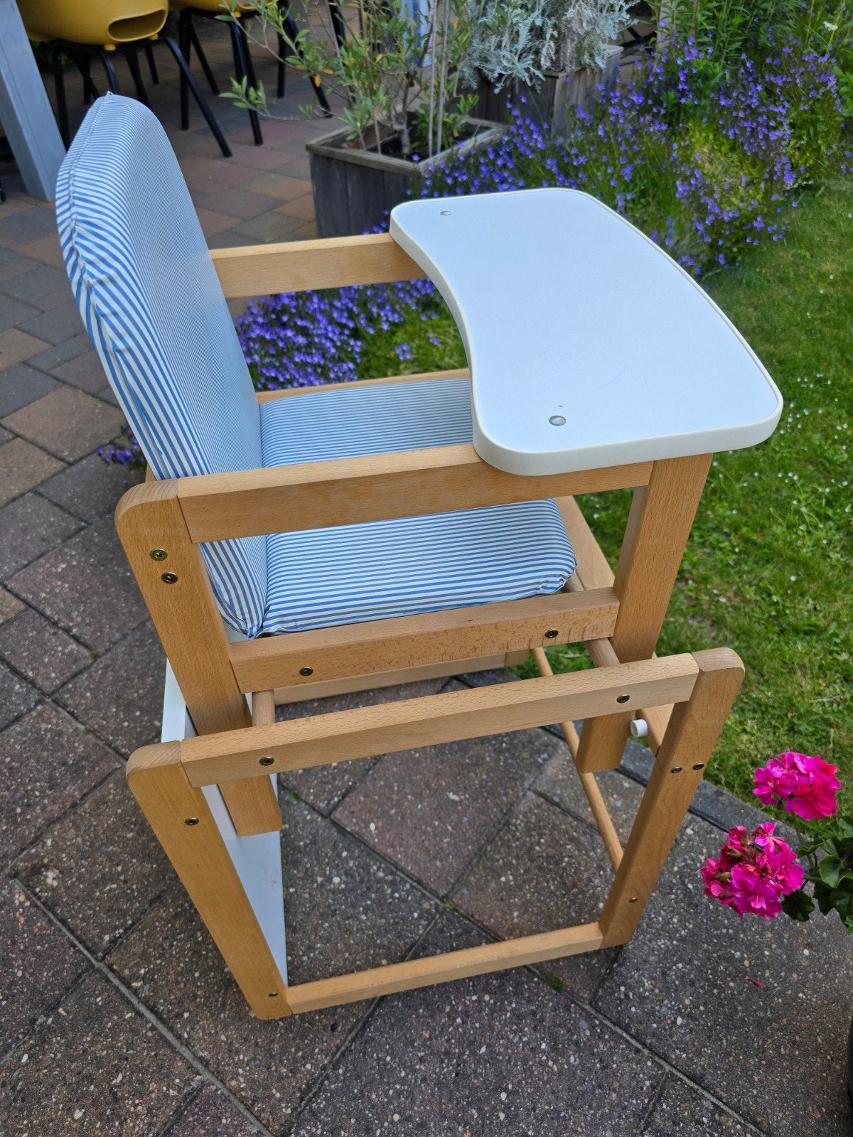 Kubus (meegroei-) kinderstoel 3 in 1, Kinderen en Baby's, Kinderstoelen, Ophalen, Zo goed als nieuw, Meegroeistoel, Afneembaar eetblad