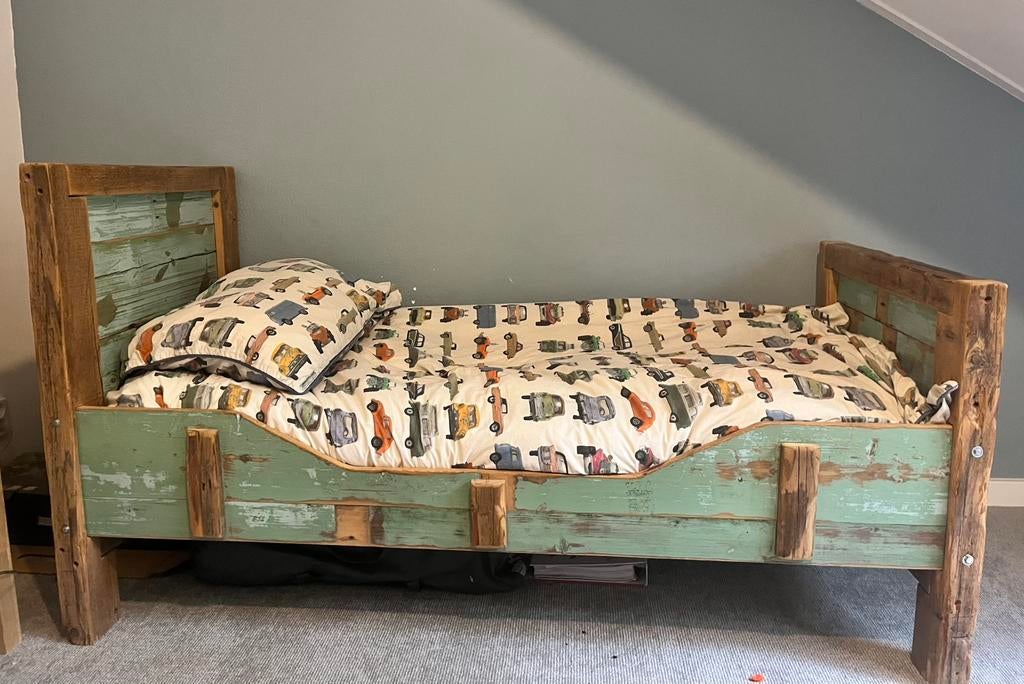 Peuterbed, kinderbed, Ophalen of Verzenden, Zo goed als nieuw, 140 tot 160 cm, 70 tot 85 cm