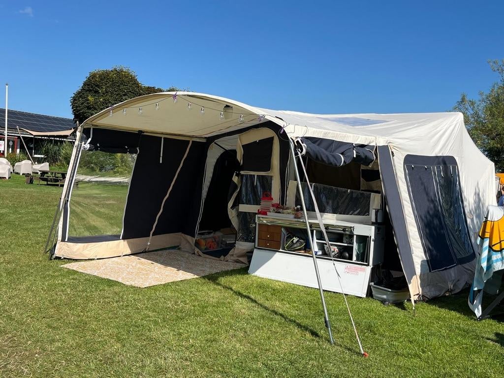 Vouwwagen Trigano Odyssee 2018 + Fietsendrager, Caravans en Kamperen, Vouwwagens, Ophalen, Trigano, Meerkleurig, Aanwezig
