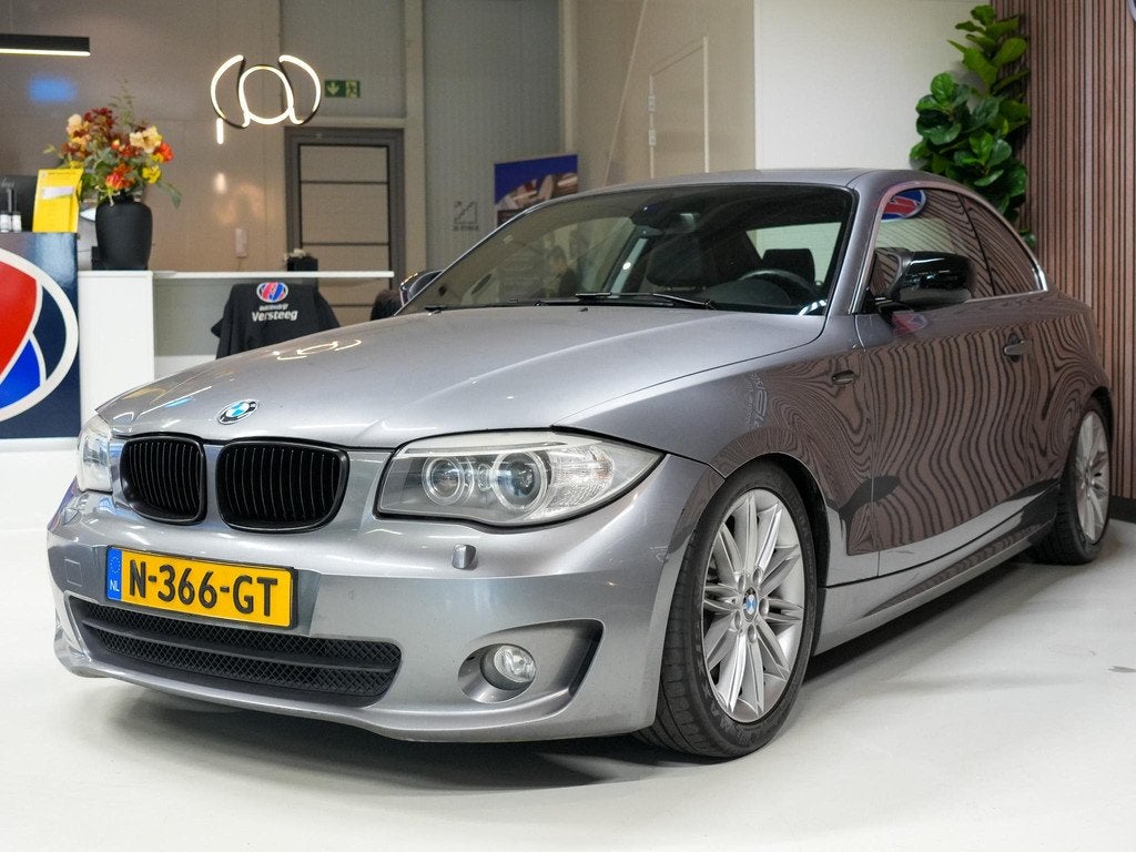 BMW 1-serie Coupé 123d High Executive Export/Lees tekst!, 1-Serie, Euro 5, 4 cilinders, 4 stoelen
